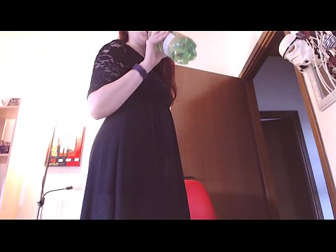 ❤️ Ein unterwürfiger Sklave, der schmutzige und üppige Höschen liebt, wird gezwungen zu masturbieren, nachdem er dieses Video gesehen hat! ☑ Just porn bei uns